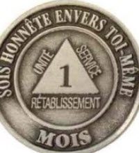 Médaillon en étain antique